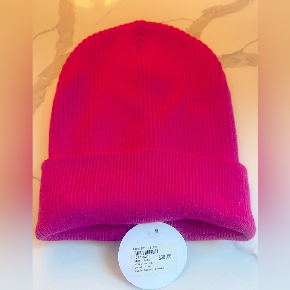 NWT Evereve Harriet isles libby pink beanie hat